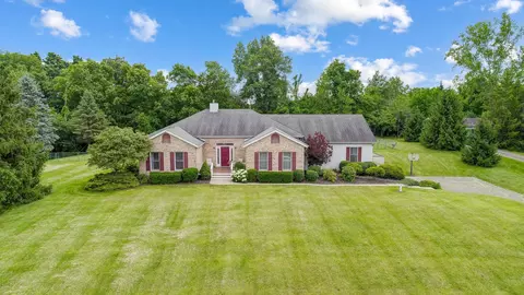 2879 Wildflower Dr, Springfield, OH 45504 photo 3