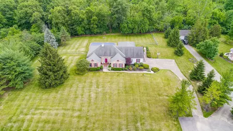 2879 Wildflower Dr, Springfield, OH 45504 photo 4