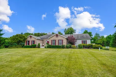 2879 Wildflower Dr, Springfield, OH 45504