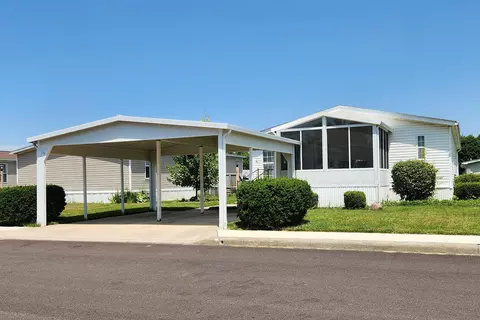16 Birch Row Dr, Delaware, OH 43015