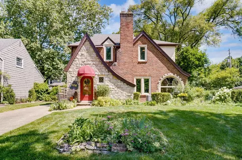 1496 Essex Rd, Columbus, OH 43221