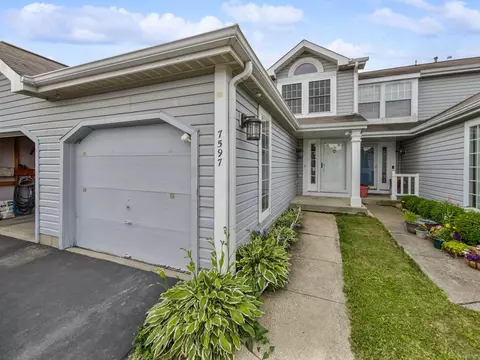 7597 Bay Hill Dr, Pickerington, OH 43147