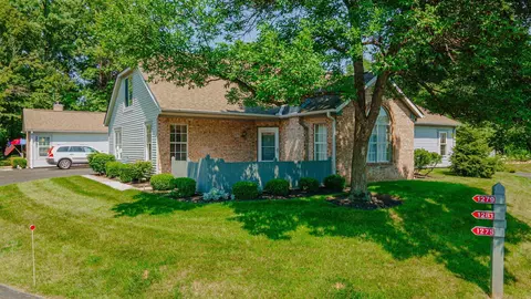 1275 Villa Oaks Ct, Gahanna, OH 43230