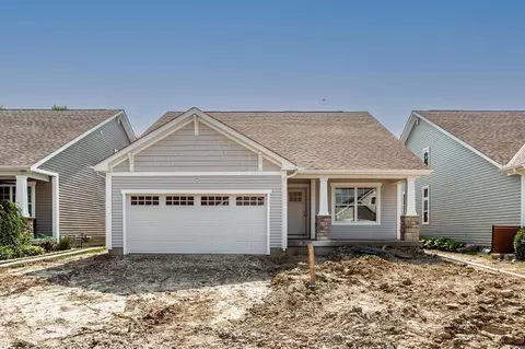 330 Woods Edge Loop, Pataskala, OH 43062