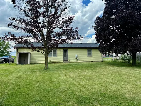 8563 Edgewater Ave, Galloway, OH 43119 photo 2