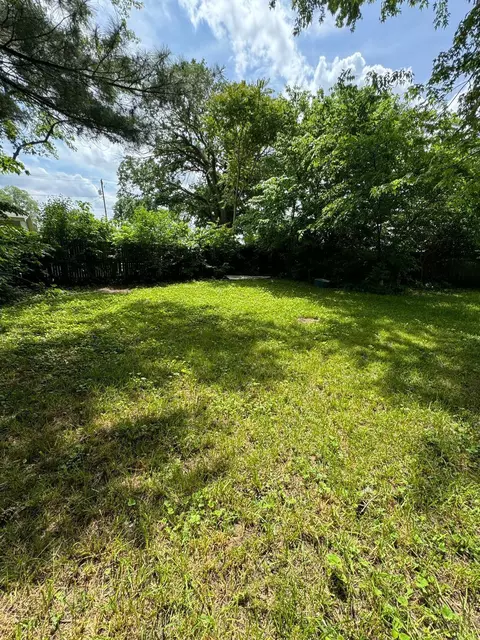 231 E Ohio St, Circleville, OH 43113 photo 4