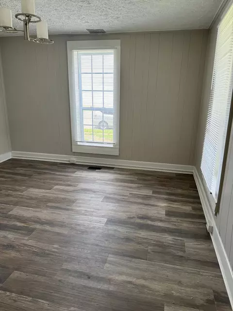 231 E Ohio St, Circleville, OH 43113 photo 22