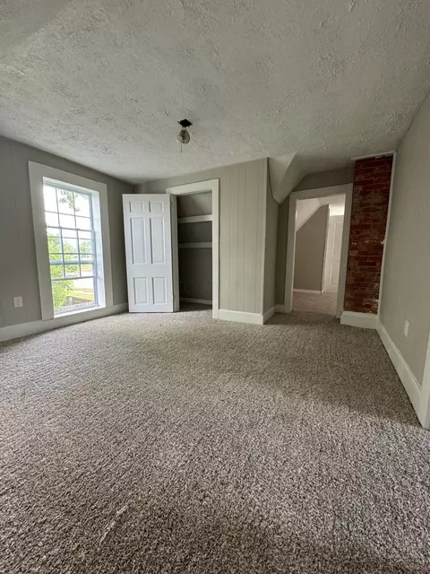 231 E Ohio St, Circleville, OH 43113 photo 19