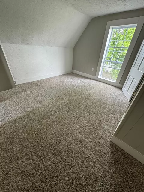 231 E Ohio St, Circleville, OH 43113 photo 17