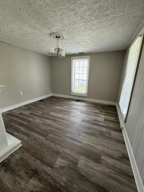 231 E Ohio St, Circleville, OH 43113 photo 21