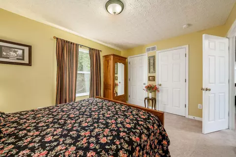 Bedroom - 160 Beech Dr, Delaware, OH 43015 photo 4 of 6