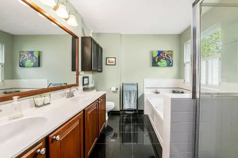 Bath - 160 Beech Dr, Delaware, OH 43015 photo 1 of 5