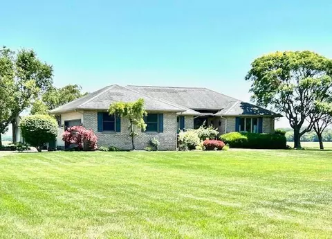 14365 Crownover Mill Rd, New Holland, OH 43145