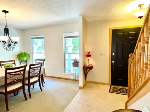Entry Way - 134 Beech Ct, Delaware, OH 43015 photo 1 of 10