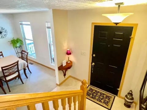 Entry Way - 134 Beech Ct, Delaware, OH 43015 photo 10 of 10