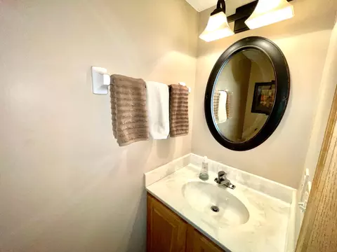 Bath - 134 Beech Ct, Delaware, OH 43015 photo 1 of 5