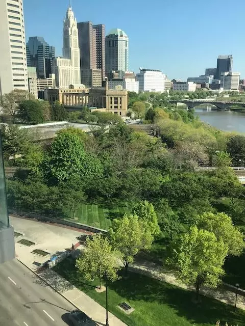 250 W Spring St #914, Columbus, OH 43215