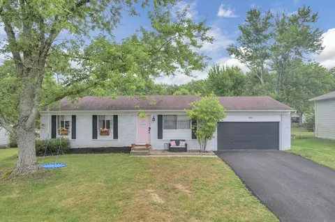 380 Hilltop Dr, Pickerington, OH 43147