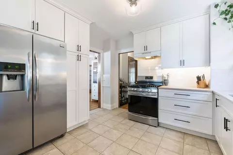 Kitchen - 54 E Longview Ave, Columbus, OH 43202 photo 5 of 5