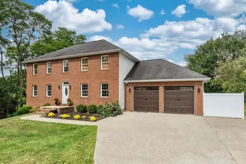 2991 Fairfield Union Rd NE, Lancaster, OH 43130