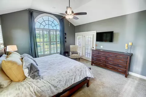 Bedroom - 2523 Wildflower Dr, Springfield, OH 45504 photo 4 of 10
