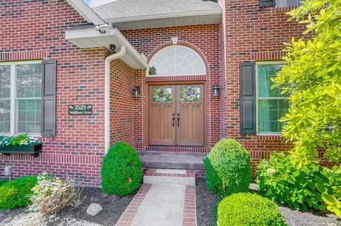 Entry Way - 2523 Wildflower Dr, Springfield, OH 45504 photo 1 of 8