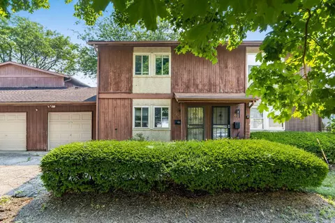 2278 Wadsworth Dr #D, Columbus, OH 43232