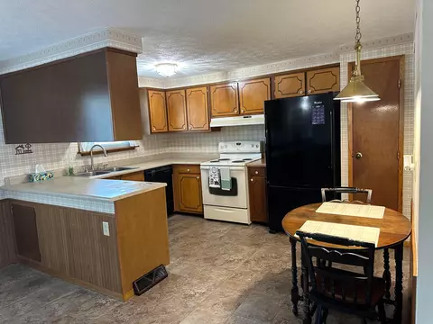 417 Edwards Rd, Circleville, OH 43113 photo 3