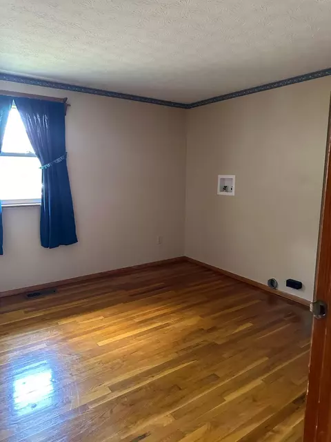 417 Edwards Rd, Circleville, OH 43113 photo 9