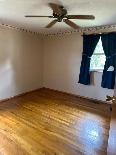 417 Edwards Rd, Circleville, OH 43113 photo 8