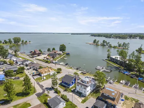 319 W Main St, Russells Point, OH 43348