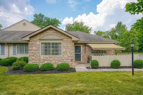 182 Pioneer Cir, Pickerington, OH 43147