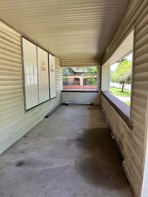 Exterior - 1432 S Fountain Ave, Springfield, OH 45506 photo 3 of 5