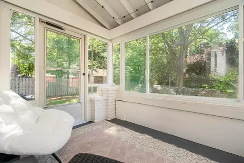 Exterior - 325 E Longview Ave, Columbus, OH 43202 photo 6 of 7