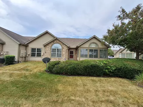 2478 Landings Way #4, Grove City, OH 43123