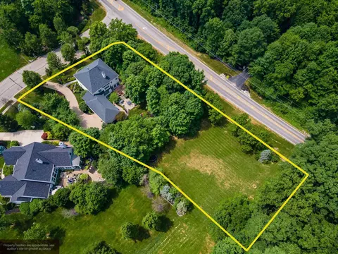 View/Area - 8165 Deep Run, Powell, OH 43065 photo 3 of 3