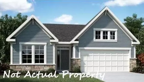 6246 Windcliff Dr E, Grove City, OH 43123