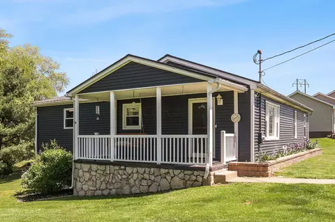 2335 Wayne Ridge Rd, Zanesville, OH 43701