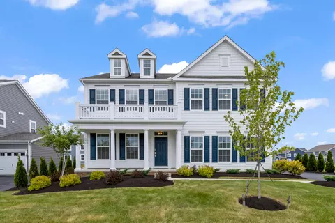 8488 Foxglove Dr, Plain City, OH 43064