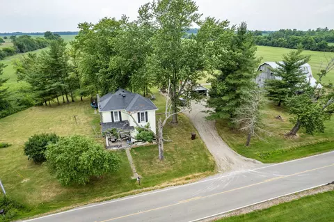 529 Bogus Rd NE, Washington Court House, OH 43160