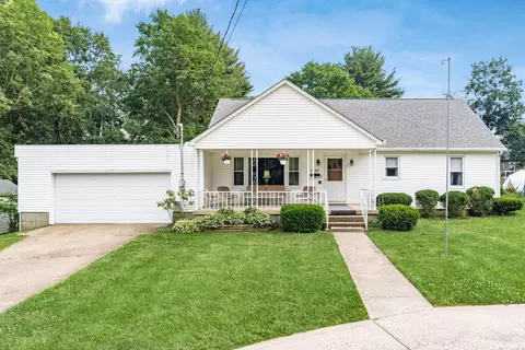 1728 Cedar Hill Rd, Lancaster, OH 43130