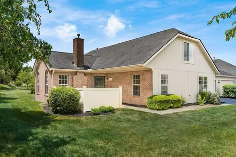 2151 Ravine Woods Dr #6, Grove City, OH 43123