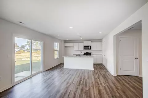 13 Cider Mill Dr, Ashville, OH 43103 photo 8