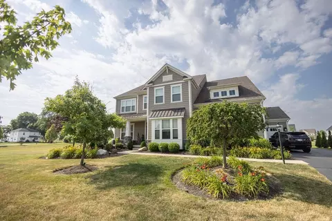 4087 Harvest Point Dr, Powell, OH 43065