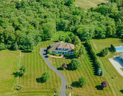115 Dogwood Ct, West Jefferson, OH 43162