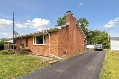 202 Whiteheirs St, Mount Vernon, OH 43050