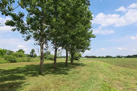 0 School House Rd, Frazeysburg, OH 43822