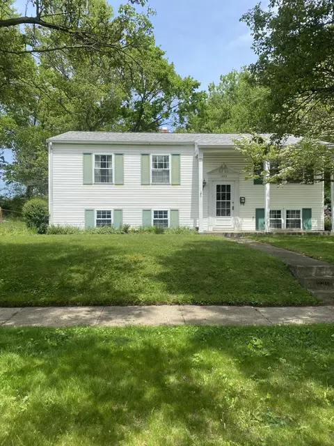 1859 Frank Dr, Lancaster, OH 43130