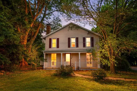 17298 Gambier Rd, Mount Vernon, OH 43050