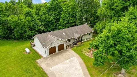 18256 Utica Rd, Utica, OH 43080